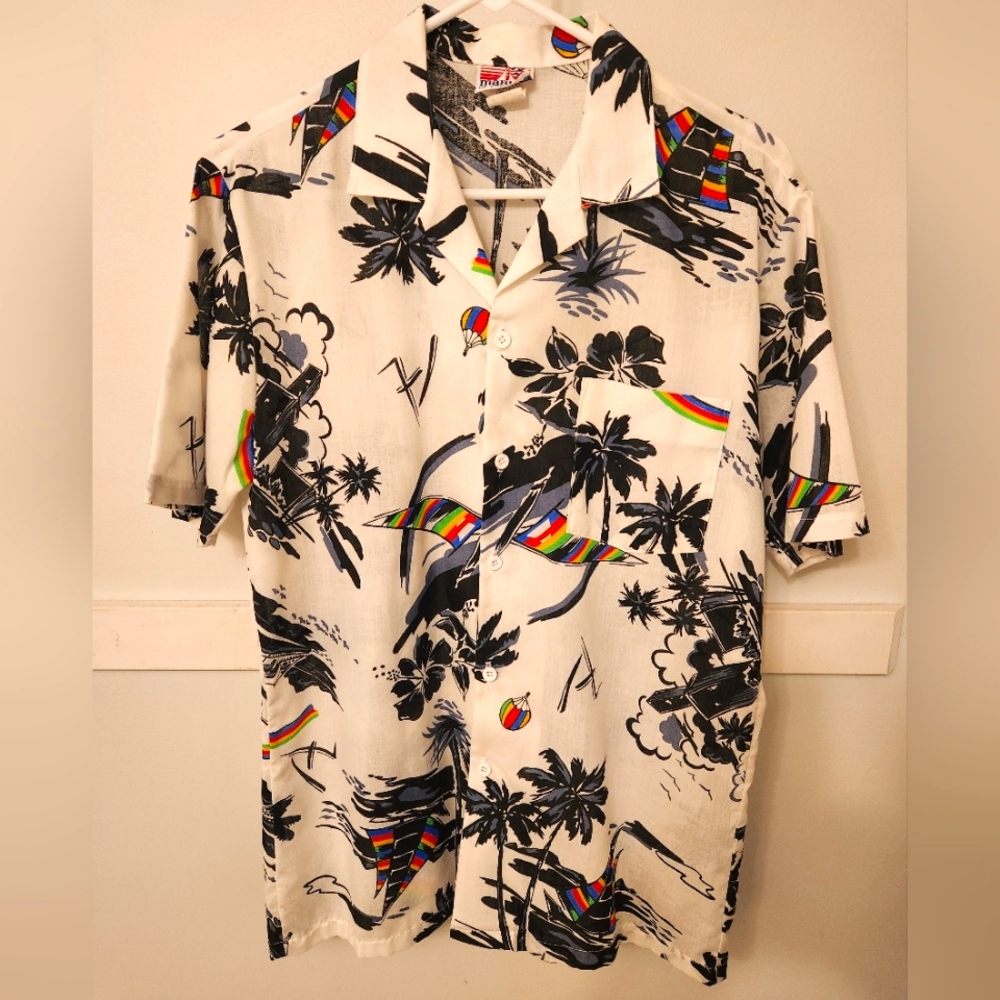 Vintage Marina of California short-sleeve button-down Hawaiian shirt - size M - Picture 1 of 9
